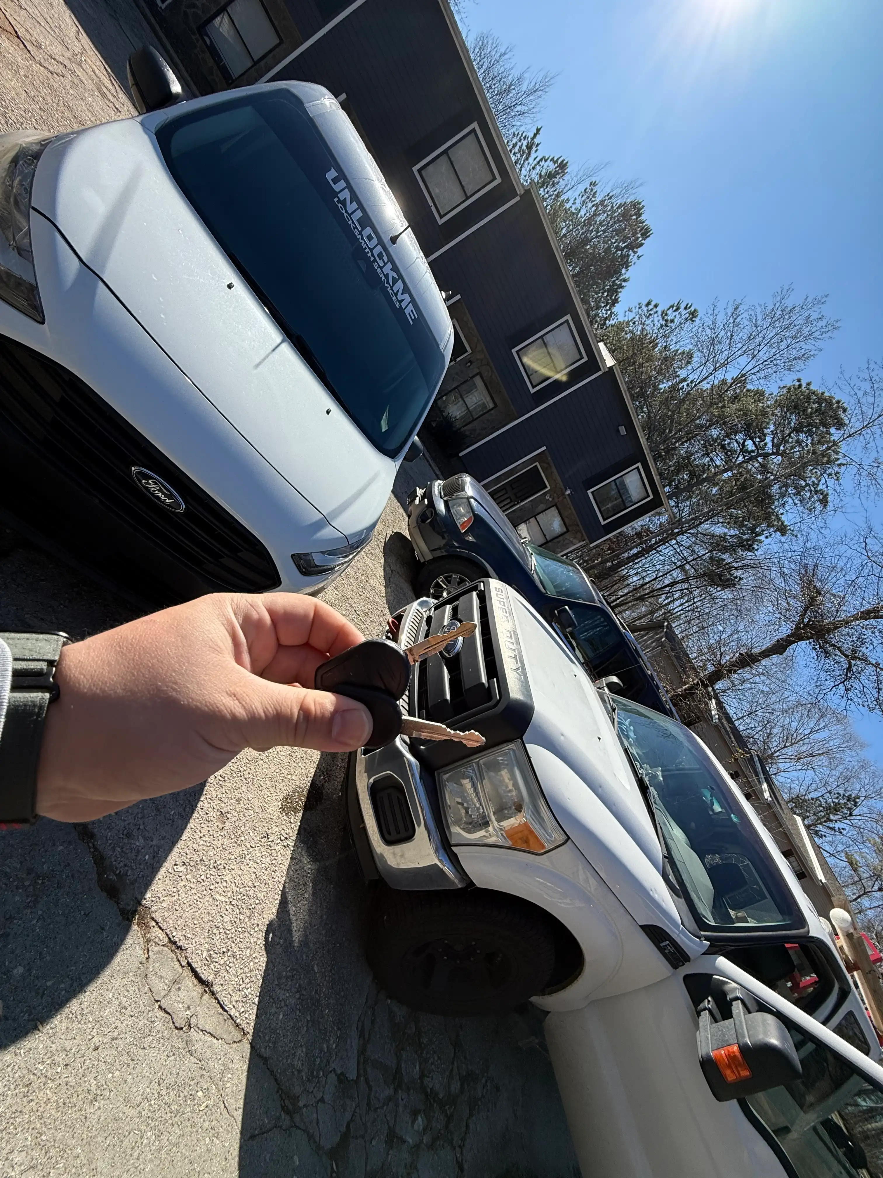 Car key duplicate for a Ford f-250 2015